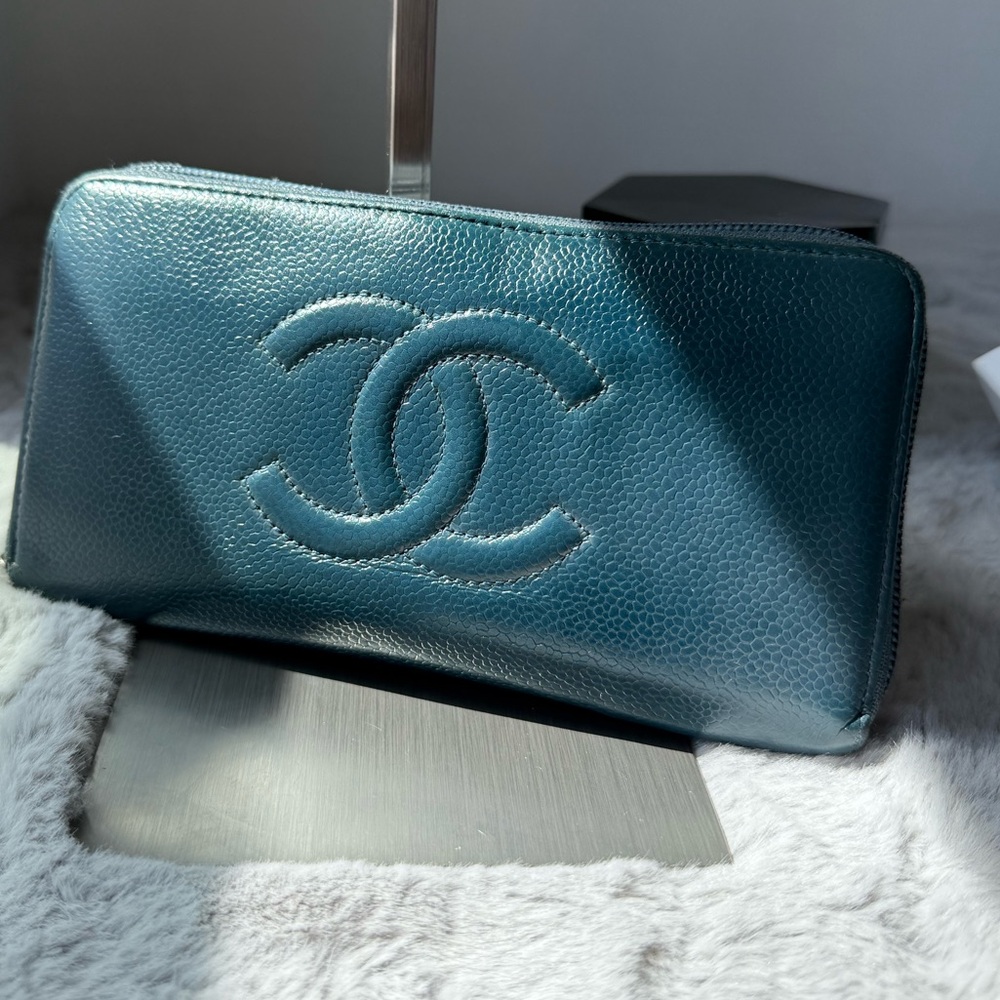 EUC! CHANEL - Blue Caviar Leather CC Timeless Zip Around Organizer Wallet